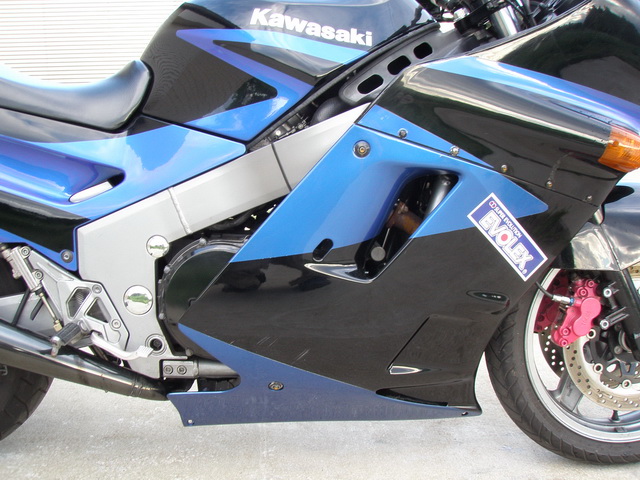 Купить мотоцикл Kawasaki ZZ-R1100-1 1990 фото 16